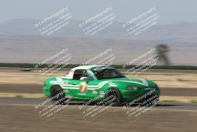 media/Jun-02-2024-CalClub SCCA (Sun) [[05fc656a50]]/Group 3/Qualifying/